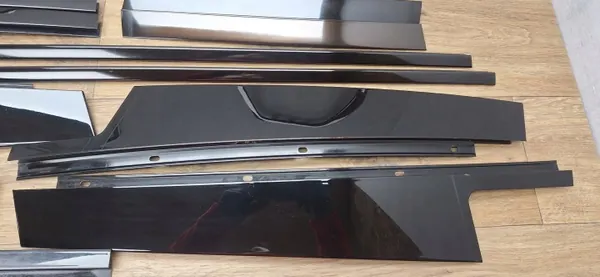 BMW X3 F25 Shadowline Sierstrips Set - Piano Zwart image 3