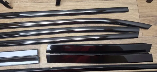 BMW X3 F25 Shadowline Sierstrips Set - Piano Zwart image 5