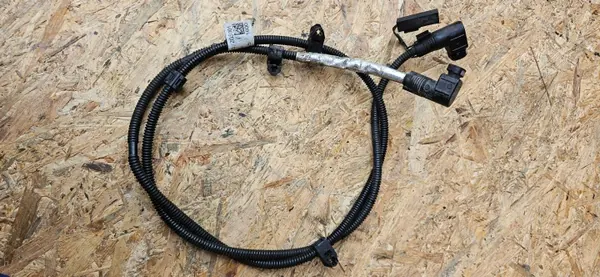 Manguera AdBlue Mercedes-Benz OE A9064701600 - Usado image 3