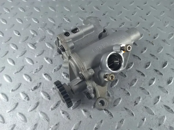 Gebruikte oliepomp OEM 06H115105BL VW Passat B8 image 2