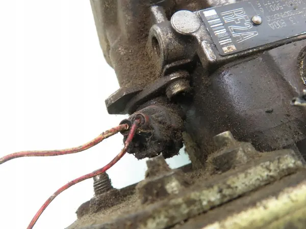 Fuel Pump Mazda 323 F VI 2.0 TD - RF2A13800A image 6