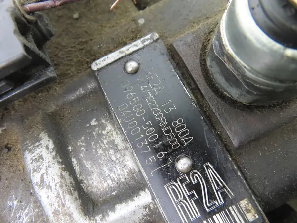 Fuel Pump Mazda 323 F VI 2.0 TD - RF2A13800A image 8