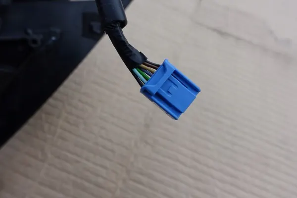 Espejo izquierdo Tesla Model 3 OEM 1592033-00-C Usado image 4
