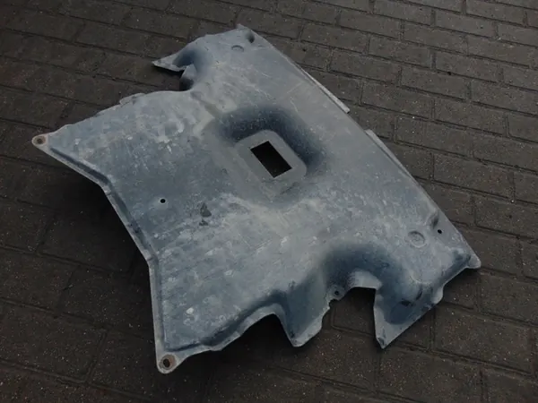 Proteção Inferior do Motor Mercedes C-Class W203 Europa image 2