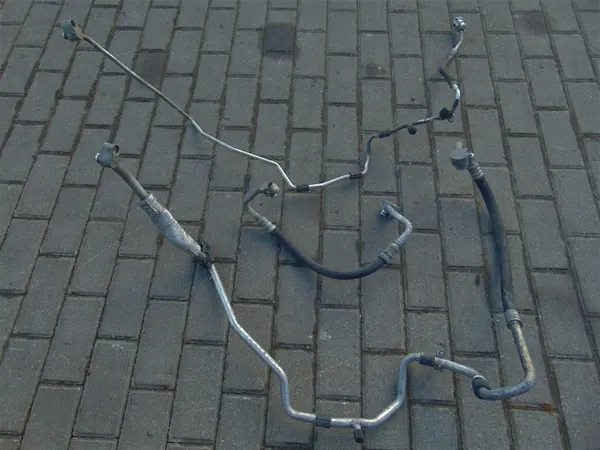 Ilmastointijohdot VW Passat B6 2.0FSI image 2