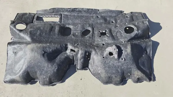OEM 679009957R väliseinäeriste Renault Espace VI:lle image 4