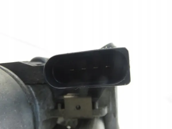 Ruitenwissermotor-mechanisme OEM 0390241780 - Gebruikt image 3