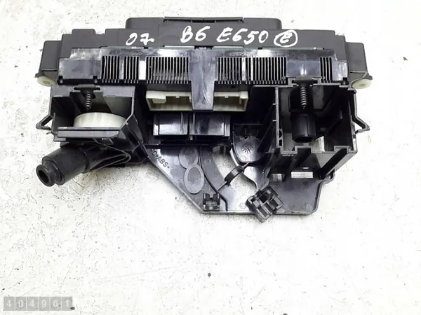 Module climatisation VW Passat OEM 74730964 image 4
