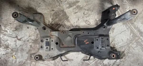 Volvo motorsteun OEM volvo kołyska - 5 cilinders image 2