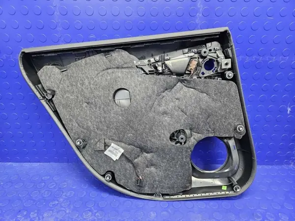 Audi A7 C7 Deurbekleding Rechts Achter OEM 4G8867305 image 7