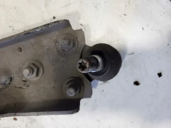 Braccio di controllo anteriore destro Citroen Berlingo III 1.6 BlueHDi image 8