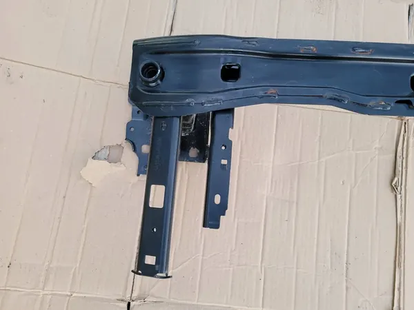 Etupuskuri Skoda Octavia IV 4 5E3807109L image 3