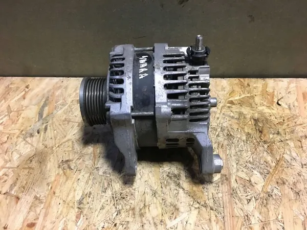 Nissan Navara D40 Alternator image 5