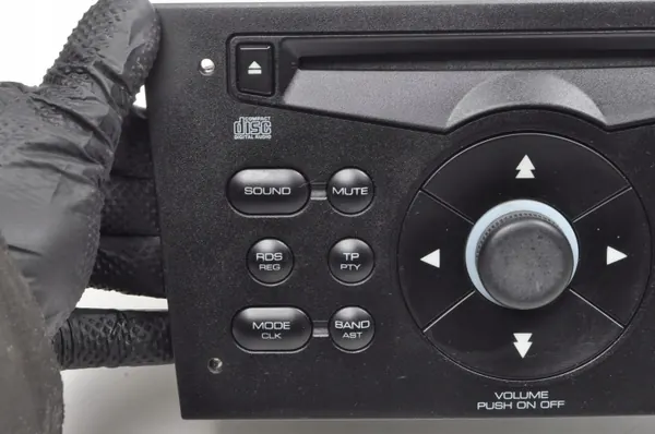 OEM 39101-86G10 Tehdasradio Suzuki Ignis II:lle image 4
