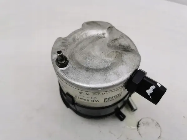 Volvo V50 2009 Bränslefilter OEM 10R0513715 image 5