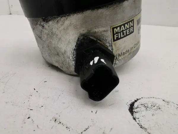 Volvo V50 2009 Bränslefilter OEM 10R0513715 image 7