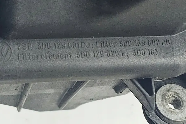 Ilmansuodattimen kotelo VW PHAETON 3.0L Diesel 2007 OEM 3D0129620F image 3