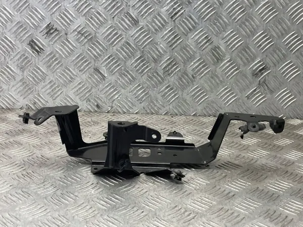 Support OEM 6817999 pour chauffe-eau BMW Série 3 G20 image 4