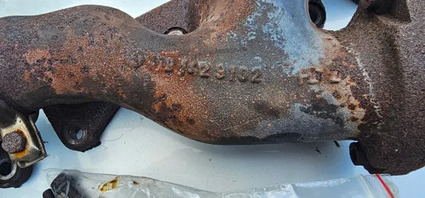 Mercedes M119 Abgaskrümmer OEM 1191429102 image 5