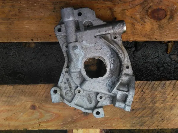 Pompe à huile OEM 7103339 pour Ford F150 4.6 V8 image 2