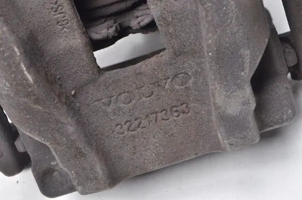 Volvo OEM 32217363 vänster bakre bromsok image 4