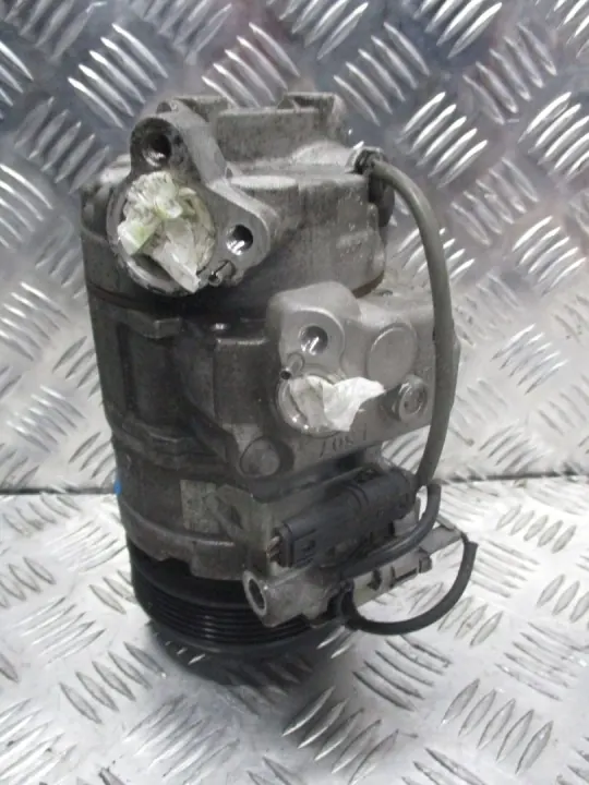 Compressor AC BMW X1 E84 2.0D Usado image 3
