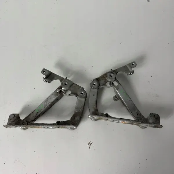 Motorhuve gångjärn set Mercedes E W211 OEM 2118800128 image 2