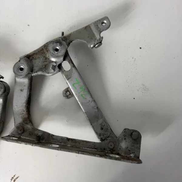 Motorhuve gångjärn set Mercedes E W211 OEM 2118800128 image 6