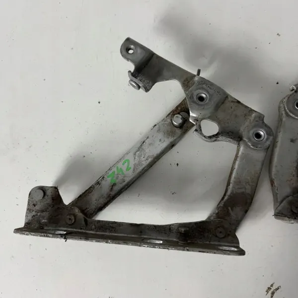 Motorhuve gångjärn set Mercedes E W211 OEM 2118800128 image 8