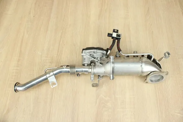 Enfriador EGR BMW 3.0D G30 8574815 8574820 image 4