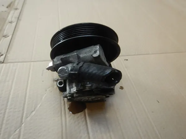 Pompe de direction assistée Mercedes OEM 0024669301 image 4