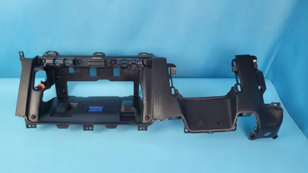 Kia Sorento IV Alapaneeli OEM 84760-P2300 image 2