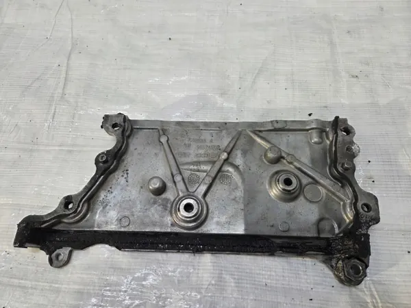Couvercle de Distribution Opel OE 55574202 1.6 CDTI image 4