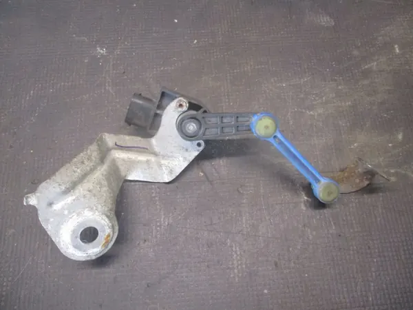 Xenonnivåsensor 8E0616571D Audi A4 B6 2.5 TDI image 4