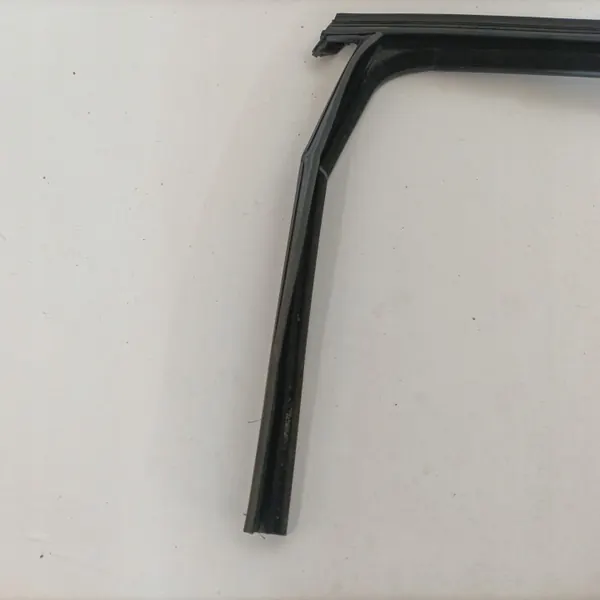 Deur Afdichting Rechts Achter OEM A2477353000 Mercedes image 4