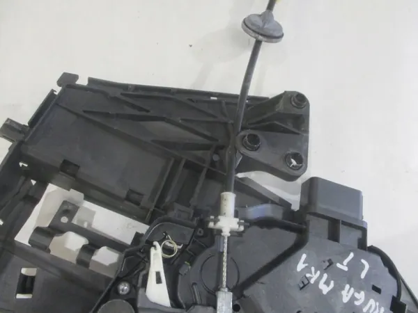 Fechadura Porta Traseira Esquerda Ford Kuga MK1 OEM 8V4AS26413EA image 7