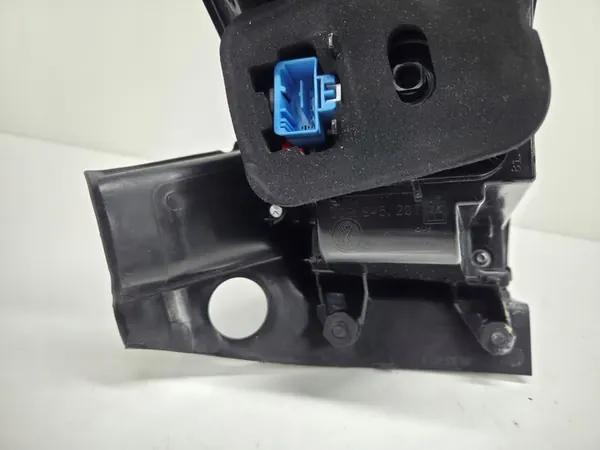 Lámpara LED trasera izquierda VW Passat B8 image 3