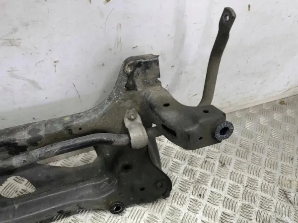 VW Golf 8 Poutre Suspension Avant OEM 5WA199315E image 5