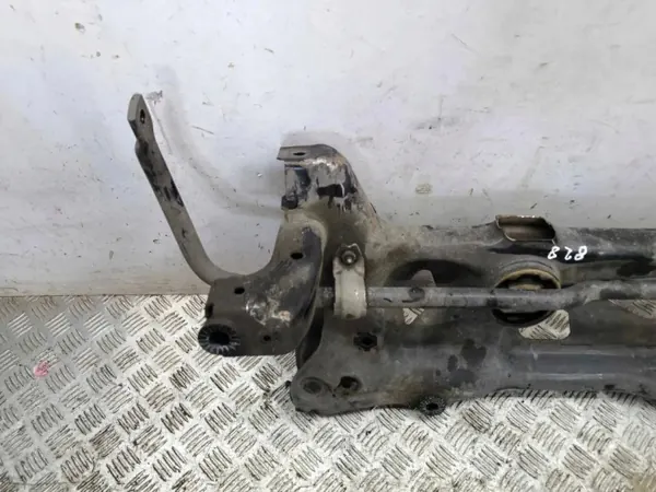 VW Golf 8 Poutre Suspension Avant OEM 5WA199315E image 6