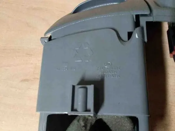 Cinzeiro Chevrolet Lacetti OEM 96554862 - Usado image 3
