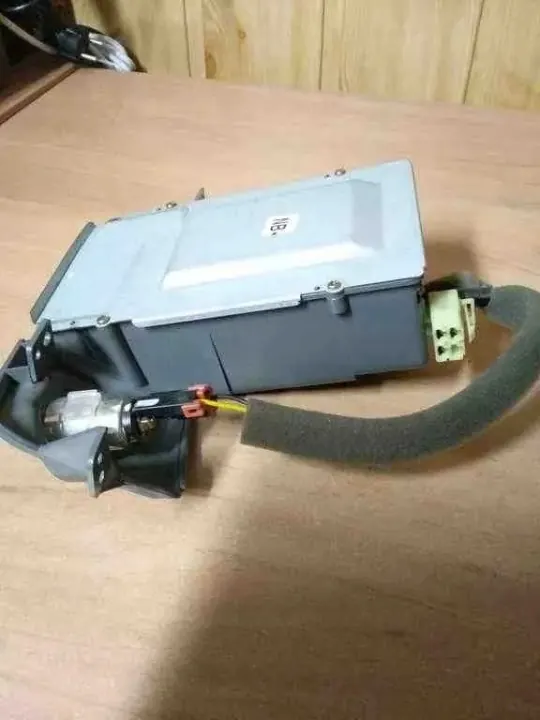 Cinzeiro Chevrolet Lacetti OEM 96554862 - Usado image 5