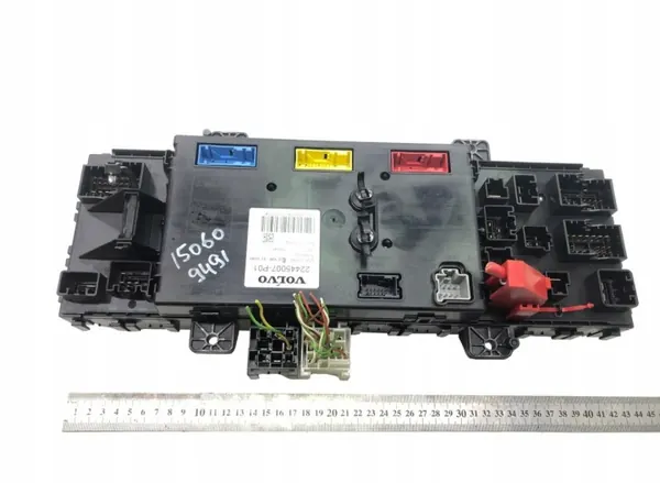 Caixa de fusíveis Volvo OEM 21543295 - Estado usado image 2