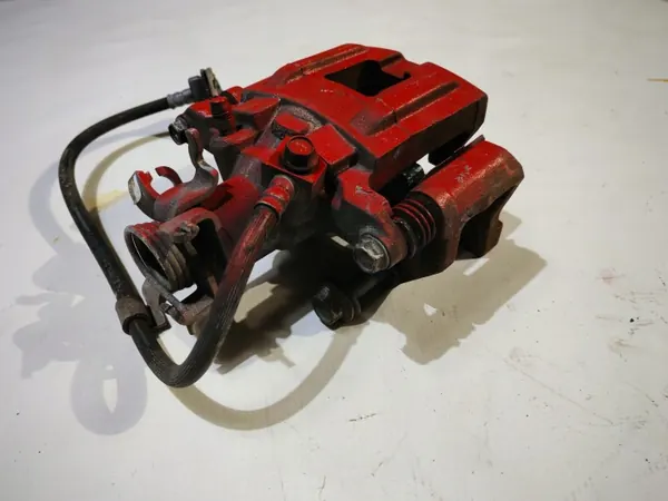 Bromsok bak höger OEM 897867678 Ford Mustang image 6