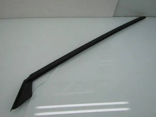 OEM 86141-Q0000 Moldura Para-brisa Dianteira Direita image 2