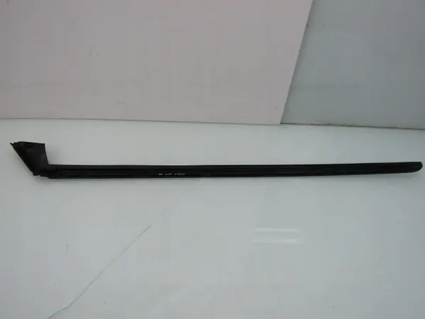 OEM 86141-Q0000 Moldura Para-brisa Dianteira Direita image 4