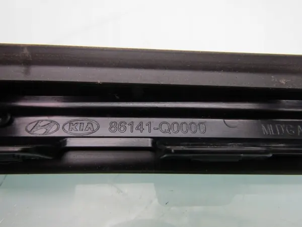 OEM 86141-Q0000 Moldura Para-brisa Dianteira Direita image 6