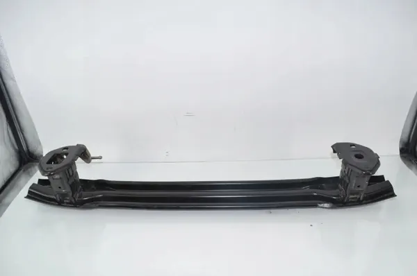 Takapuskurin palkki OEM 34227899 BMW 2 Coupé image 3