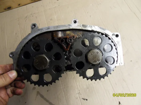 Tapa de Válvulas 03E103475D para Volkswagen image 3