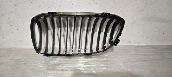 Right Kidney Grill for BMW 3 E90 LCI image 4