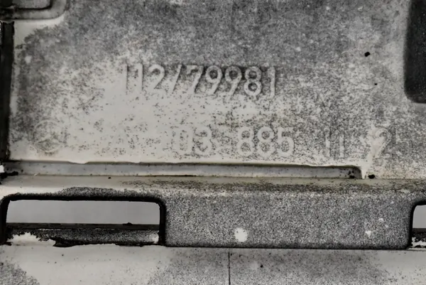 MERCEDES C W203 SPORT Parachoques Delantero A2038851125 image 4